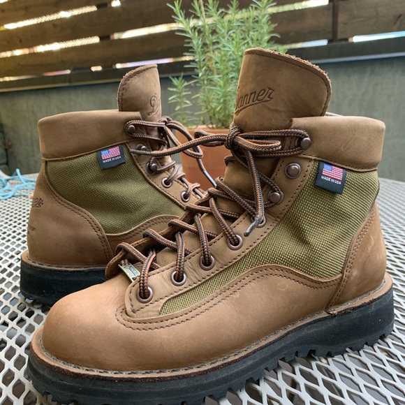 Danner Light II Women’s Sz 6 Brown Hiking Boots - Picture 2 of 5